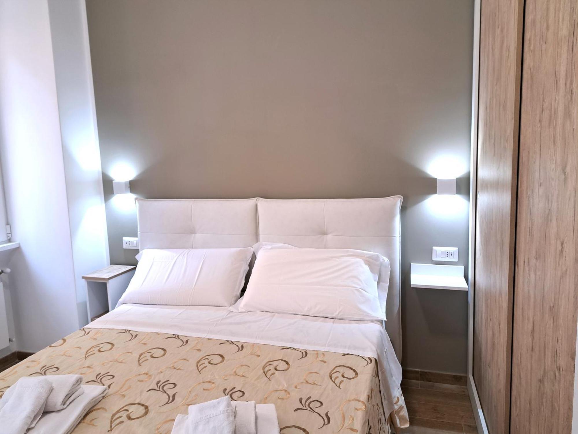 San Giovanni Metro Flat Apartment *