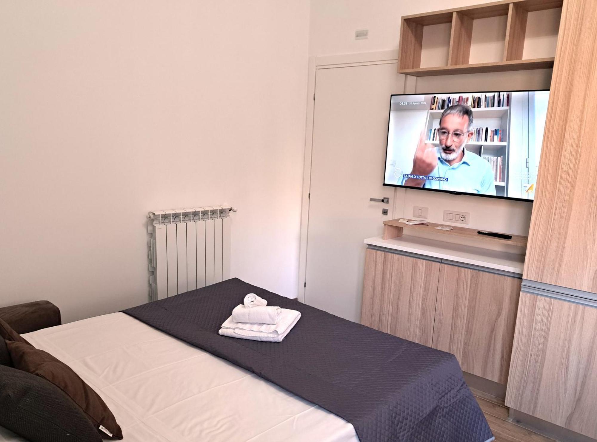 San Giovanni Metro Flat Apartment *